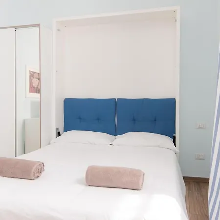 Taaac - The House Of Travelers * Como